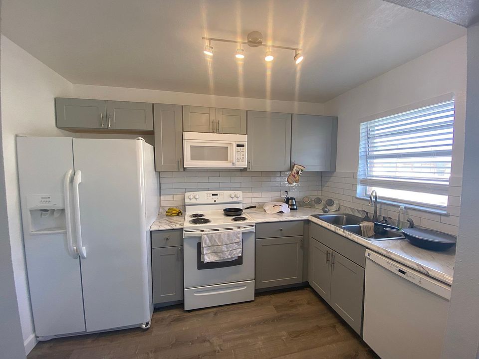 1st image of 1805 Michigan Ave APT C