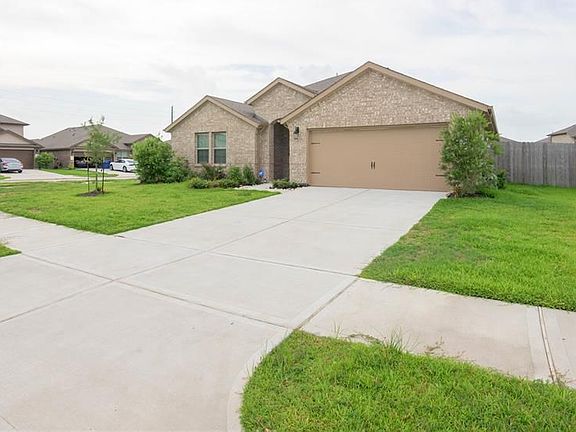 3rd image of 1418 Pine Glen Ct