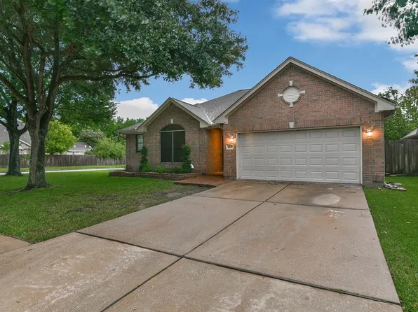 4838 Aspen Dr, Pasadena, TX 77505