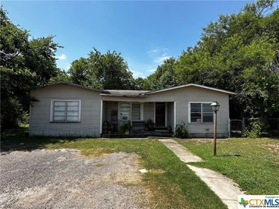 1055 W New Braunfels St, Seguin, TX, 78155