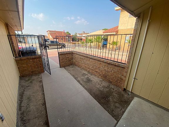 4th image of 11804 Scott Simpson Dr