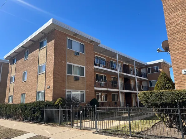 4602 River Rd APT B3, Schiller Park, IL 60176