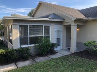 816 Silverthorn Ln, Ruskin, FL 33573