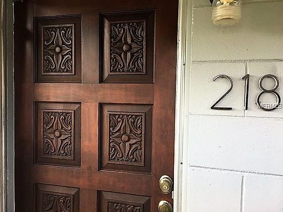 2nd image of 218 Vermont Ave