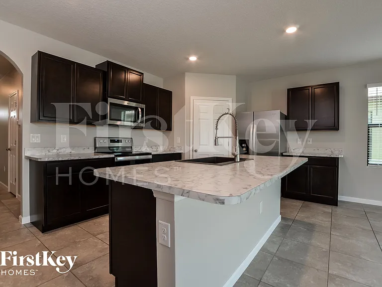 3738 Loggerhead Ln — Photo 5