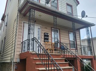 640 Elizabeth St, Perth Amboy, NJ 08861