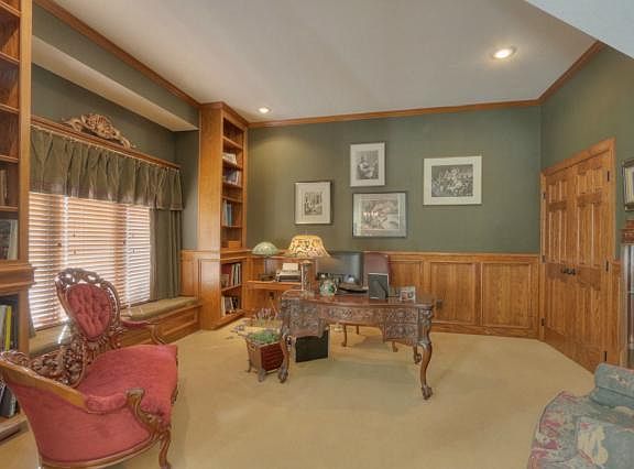 5th image of 8013 NW Timbercrest Pl