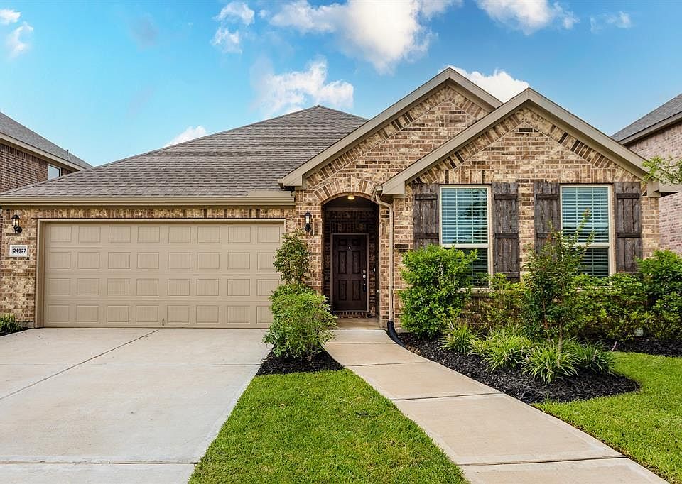 1st image of 24927 Clearwater Willow Trce