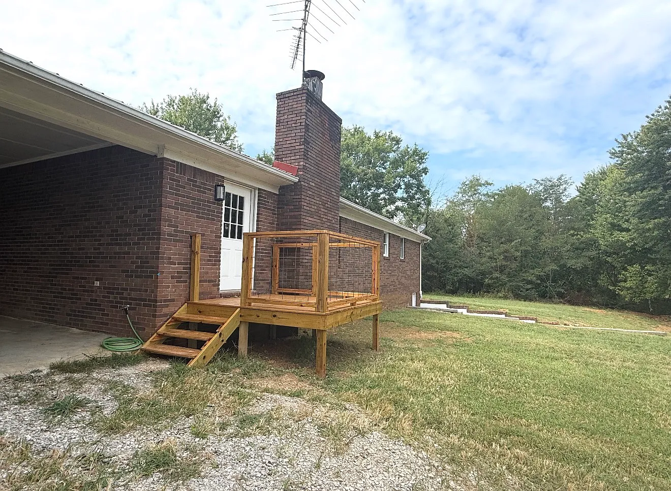 3 bed, 2800 sqft, $1,950 — Photo 3