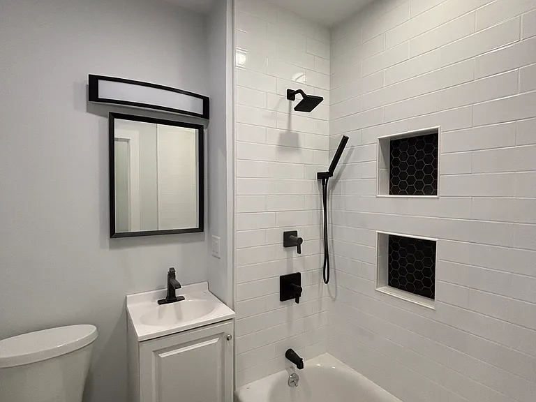 453 Boyden Ave #7 — Photo 4
