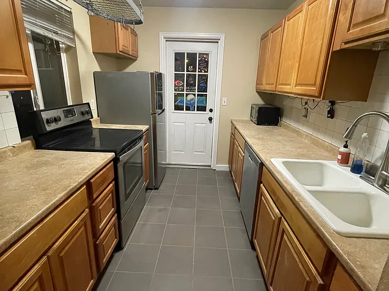 3000 Broadway St #2 — Photo 8