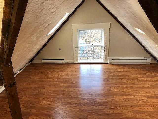 Bedroom with beams