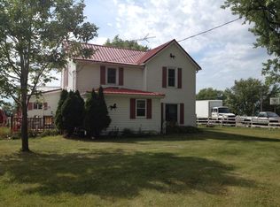 6723 State Road 81, Platteville, WI 53818