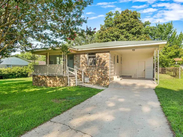5511 Maple St, North Little Rock, AR 72118