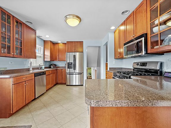 2nd image of 2814 Downing Ave