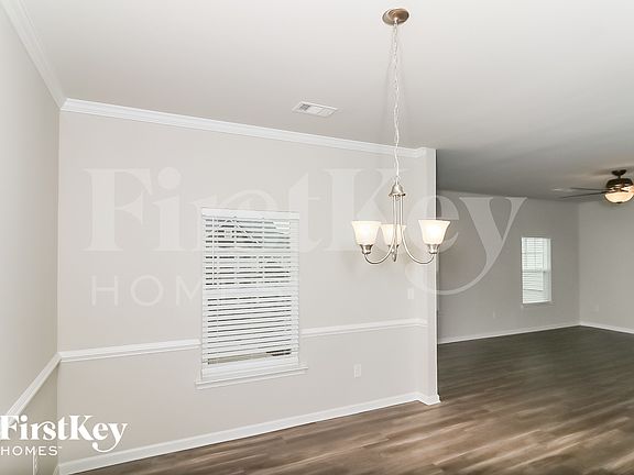 5th image of 325 Stoney Hollow Rd