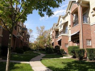 950 Lincoln Ln APT 1008, Dearborn, MI 48126