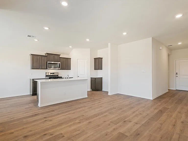 2319 Burleson Rd — Photo 5