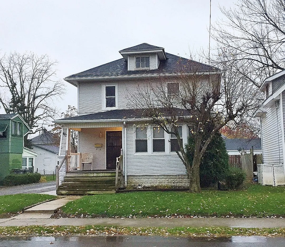 463 W Grand Ave photo 1