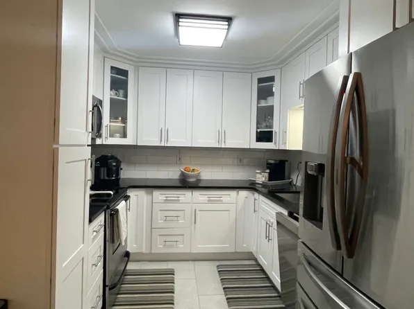 85 Chestnut Street #F, Bethel, CT 06801