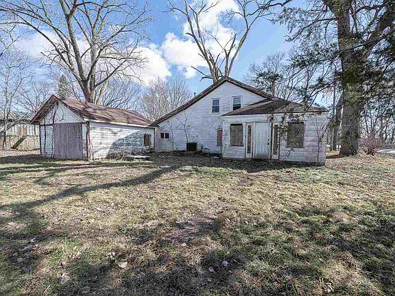 3rd image of 11793 Genessee St