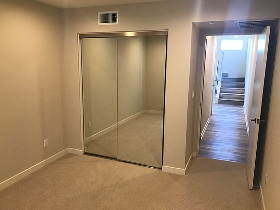 3rd image of 3143 Garrison St
