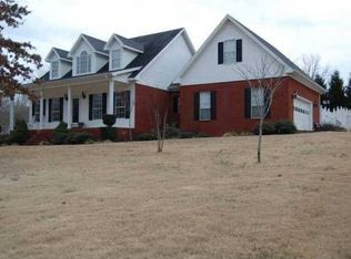 205 Beech Dr, Killen, AL 35645