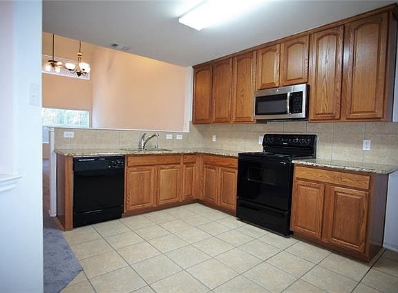 3rd image of 9719 Wake Bridge Dr