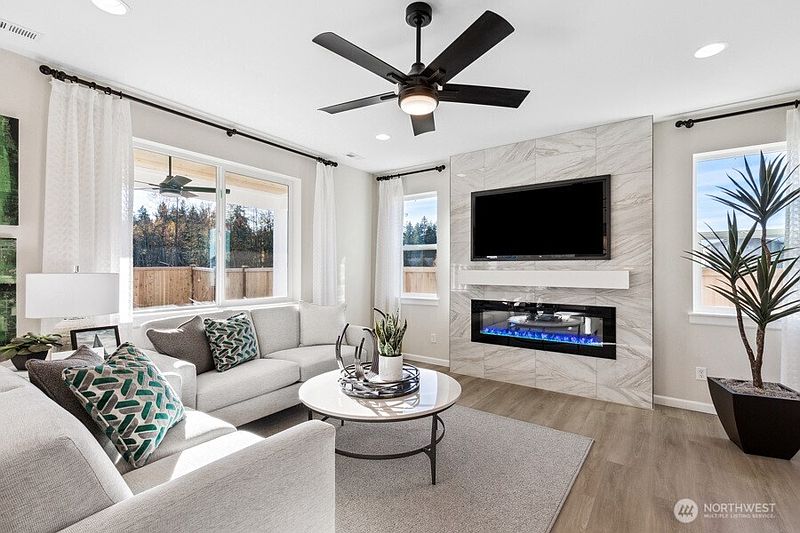 3rd image of 4734 85th Avenue NE #16