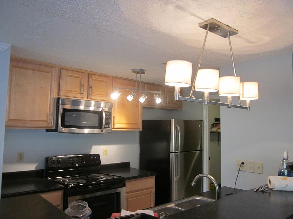 Open Kitchen, Dinning and Living room