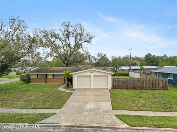2866 Shady Oaks Dr, Titusville, FL 32796