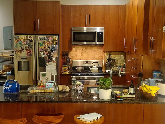 2nd image of 244 Frost St #2B