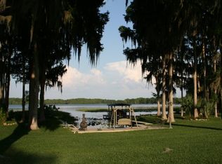 802 Edgewater Dr, Inverness, FL 34453