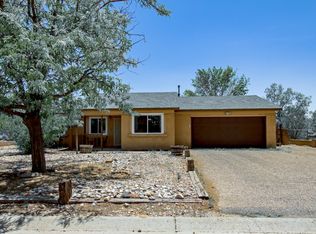 117 Marigold Dr SW, Rio Rancho, NM 87124