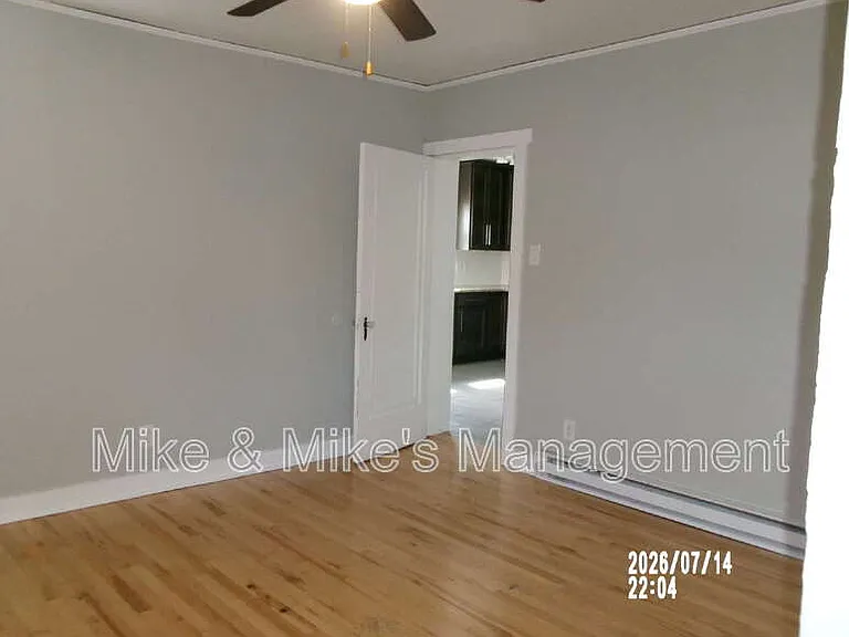 6424 W Chambers St — Photo 28