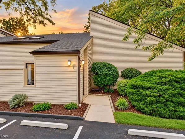 1460 Cedarwood Dr #23G, Westlake, OH 44145