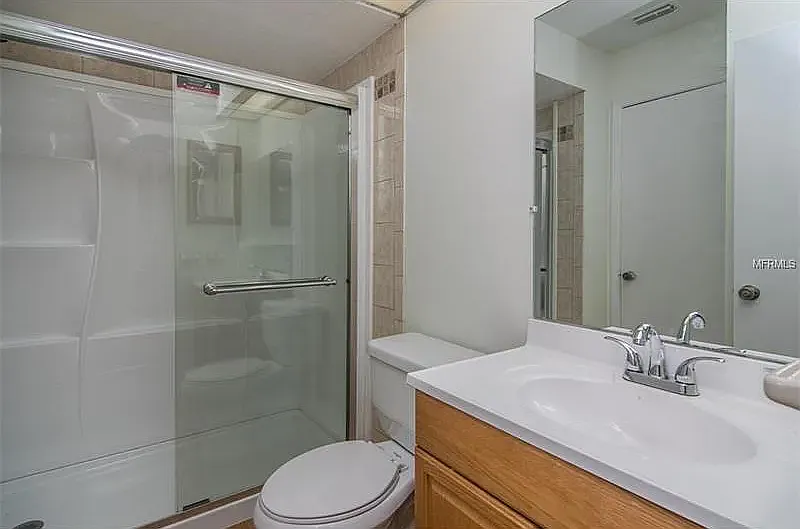 3 bed, 1.5 bath, 1131 sqft, $1,890 — Photo 3