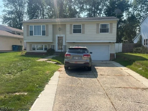 36606 Spindrift Dr, Eastlake, OH 44095