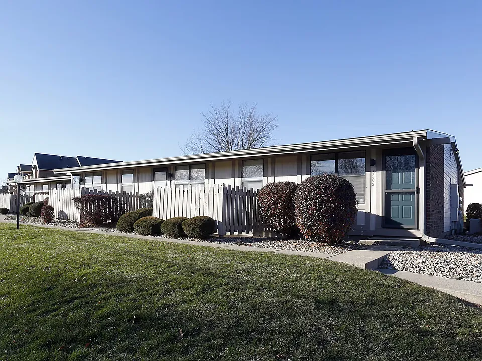 419 Brunswick Ln