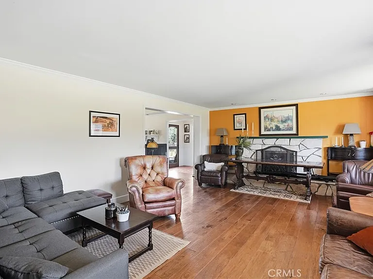 2611 Janin Way — Photo 4