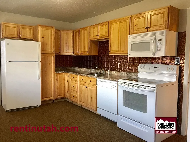 5894 S Kingston Way #10 — Photo 5