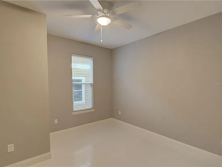 800 E Jefferson St — Photo 12