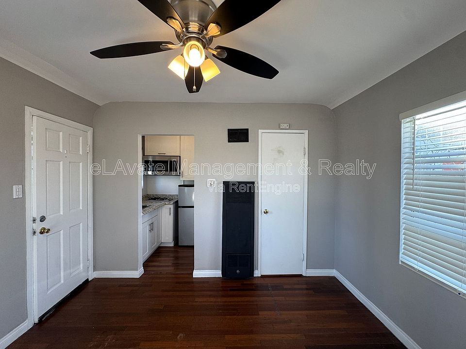 1st image of 10822 Ventura Blvd APT 1