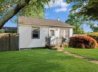 76 17th St, West Babylon, NY 11704