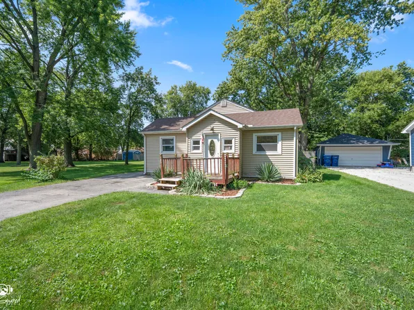 403 8th St, Mazon, IL 60444