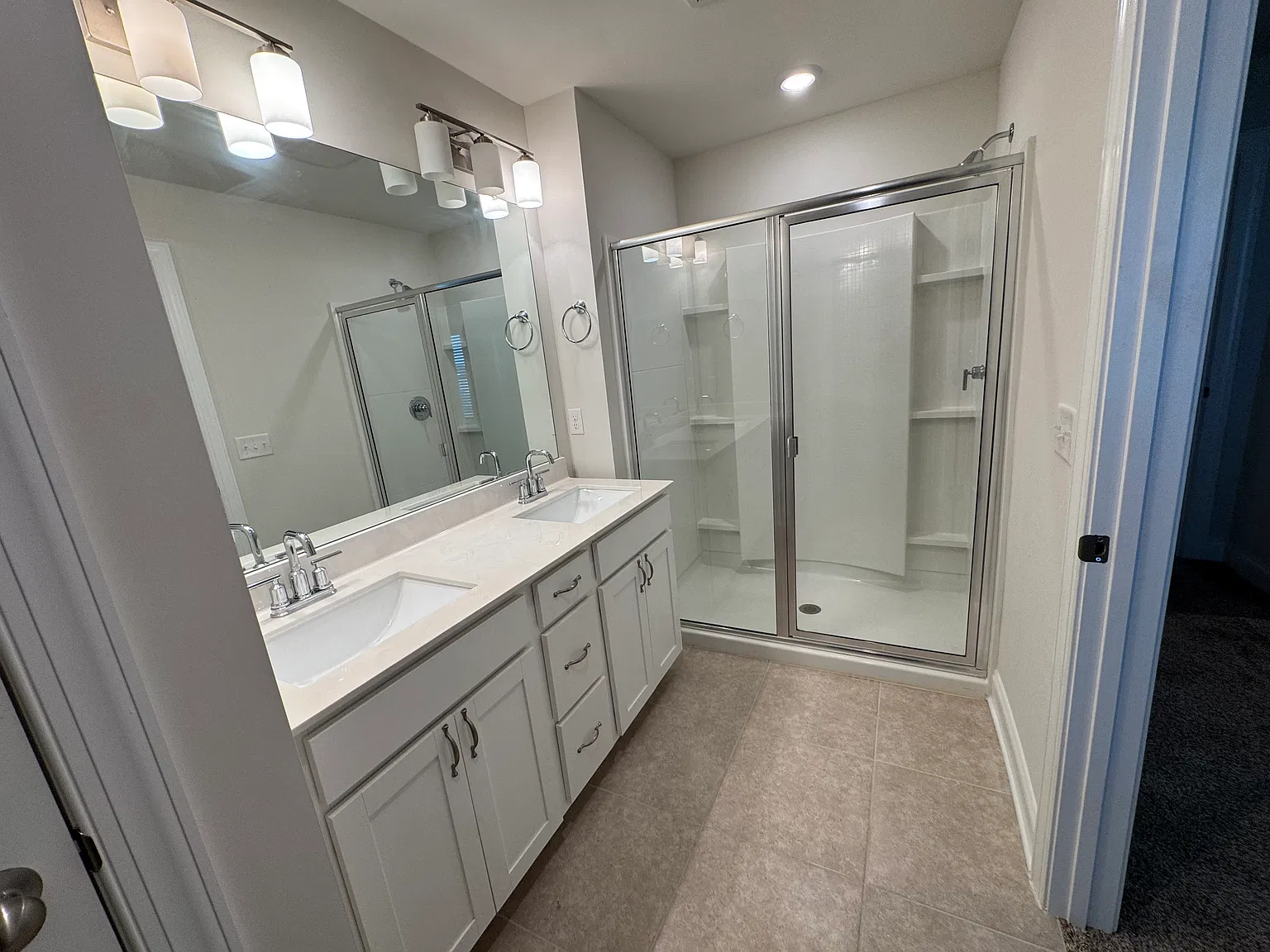 3 bed, 2.5 bath, 1650 sqft, $1,850 — Photo 4