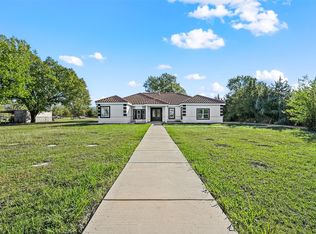811 Willow Creek Rd, Palmer, TX 75152