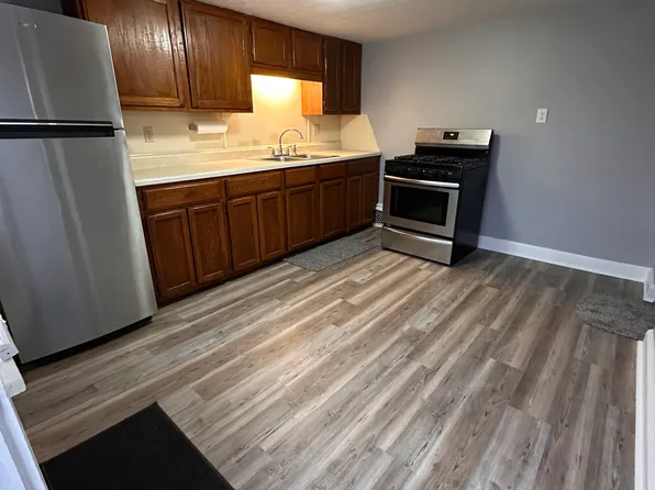 1841 E 5th St APT 2, Anderson, IN 46012