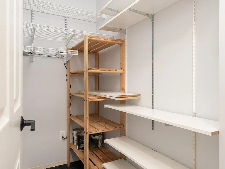 8989 Hudson St #409 — Photo 15