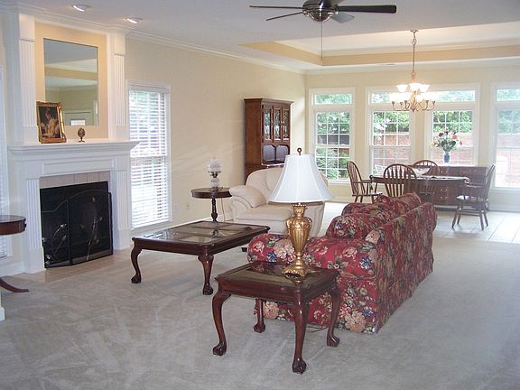 The living room and dining room offer endless decorating possibilities.